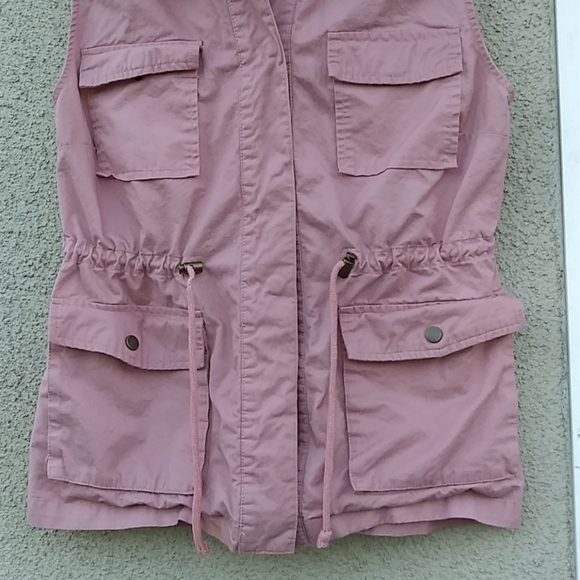 Love Tree Vest - Picture 4 of 9